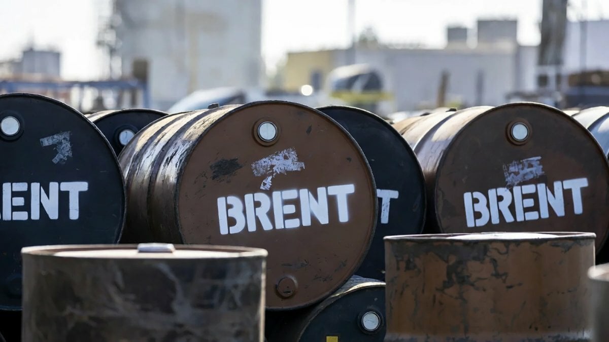 Brent cierra en 105.92 dólares ante tensiones en Oriente Medio