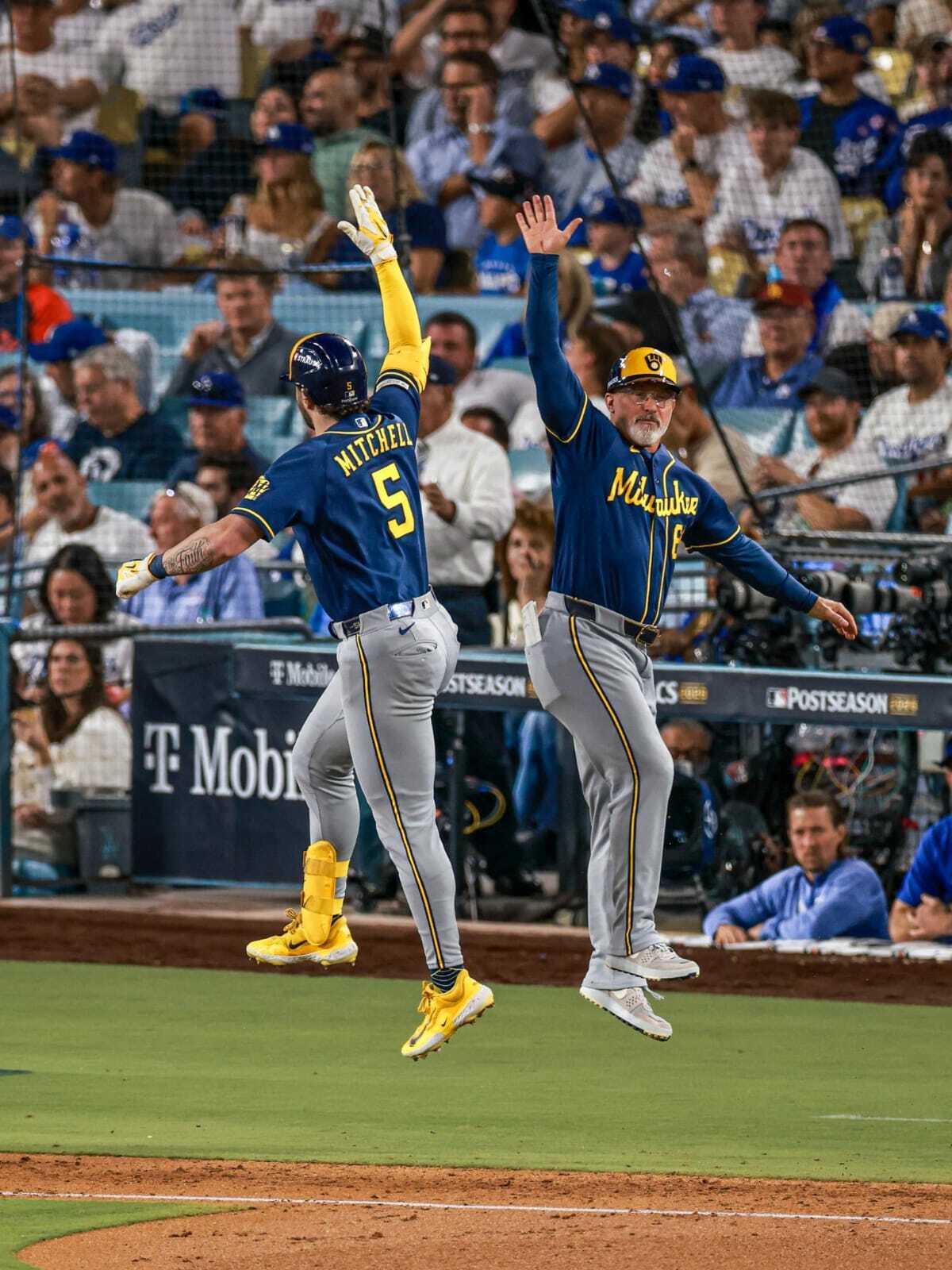 Brewers remontan 4-0 y vencen 6-4 a Dodgers para ir a la Serie Mundial