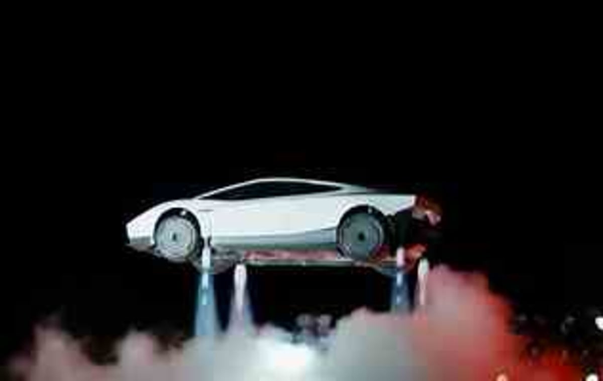 El Tesla Roadster promete elevarse del suelo: así puedes reservarlo en México