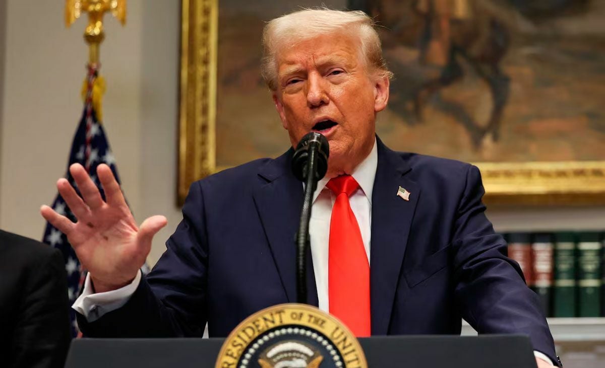 Trump descarta armas nucleares y tropas en Irán, pero no la bomba MOAB