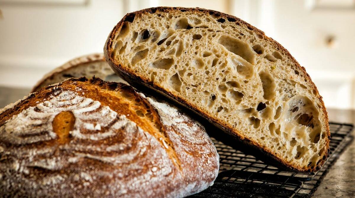 El pan tiene más de 14 mil años: la historia detrás de su día mundial