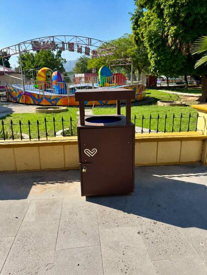 Equipa municipio plazas y parques para mejorar la convivencia familiar