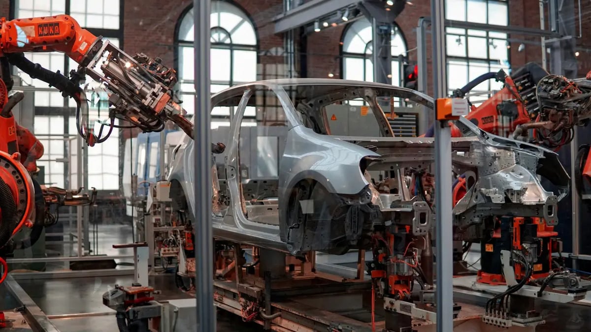 México limita importación de autopartes sin arancel a 11 fabricantes
