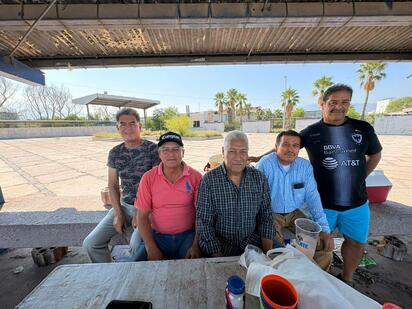 La renuncia de la exdirectora de Recursos Humanos genera suspicacias entre trabajadores, quienes piden esclarecer los movimientos administrativos.  La salida