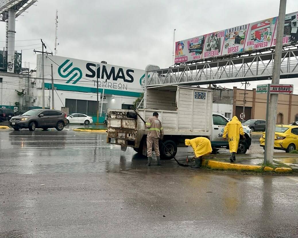 SIMAS Torreón despliega operativo preventivo ante intensas lluvias