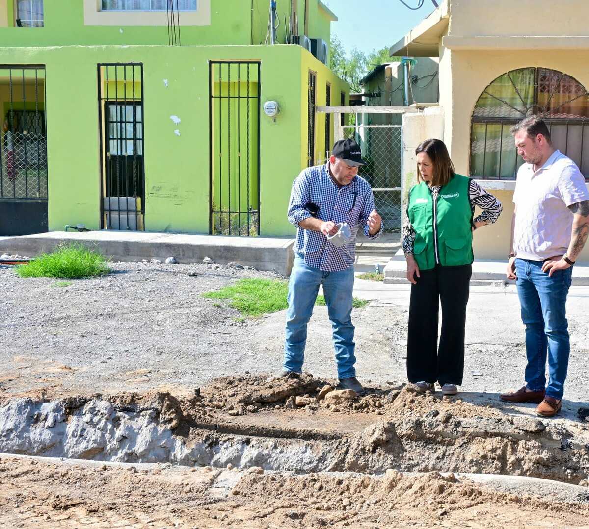 Sari Pérez verifica personalmente obra hídrica en el ejido La Cruz