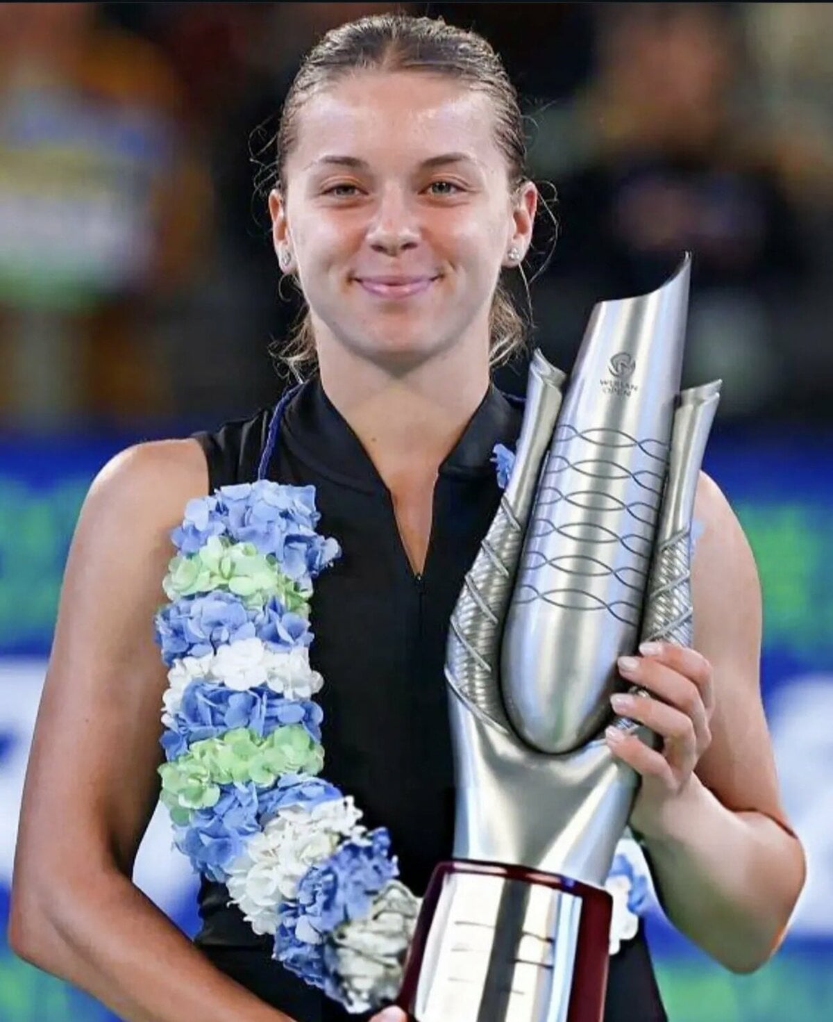 Maja Chwalinska remonta y gana la final del WTA 1000 de Wuhan