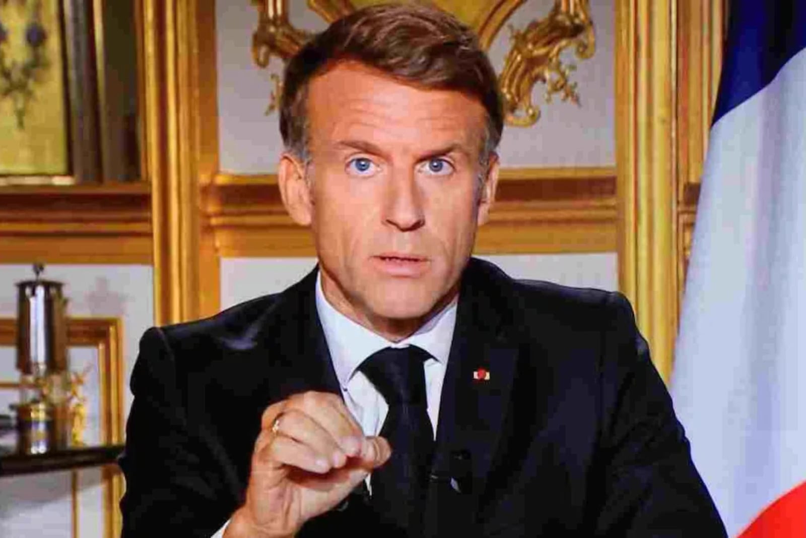Macron condena la violencia en Francia y responsabiliza a la extrema izquierda