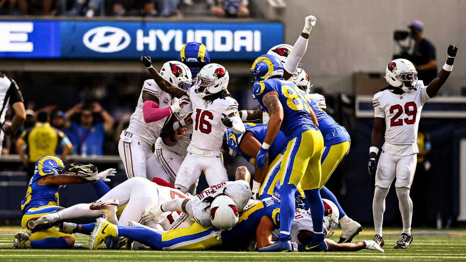Cardinals sorprendieron 18-16 a Rams con gol de campo de Ryland