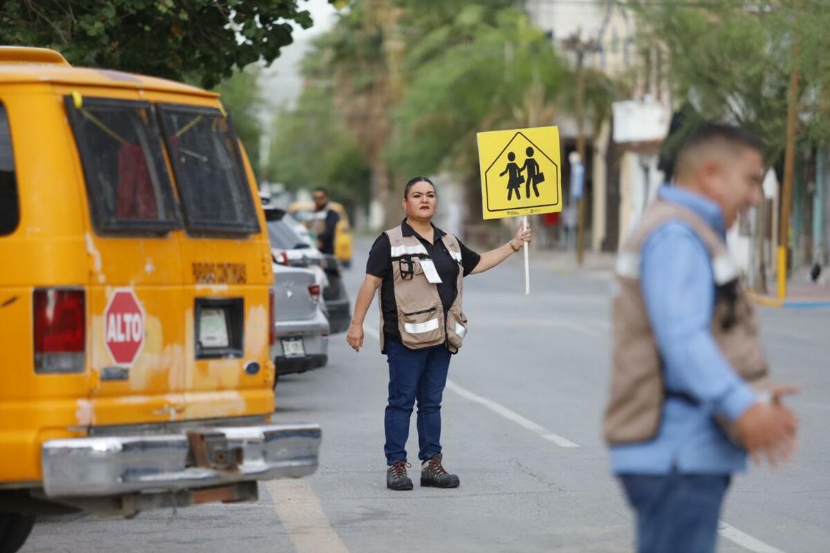 Promueven la seguridad vial en zonas escolares de Torreón