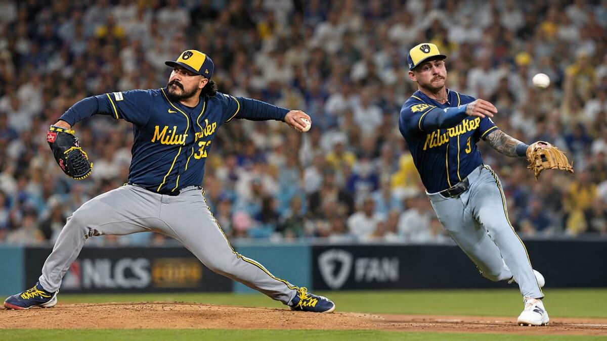 Brewers regresan a la Serie Mundial con dos peloteros de raíces mexicanas