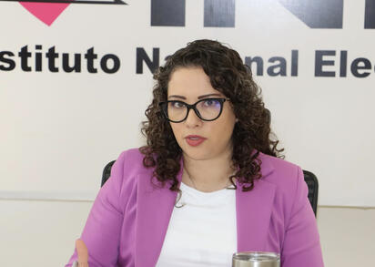 Jóvenes tramitan credencial del INE, pero no salen a votar