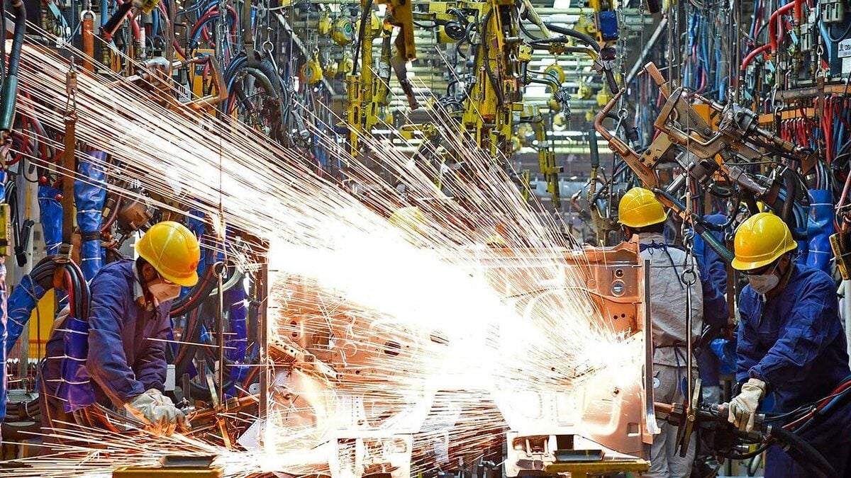 Manufacturas de México crecen 4.1% anual en agosto