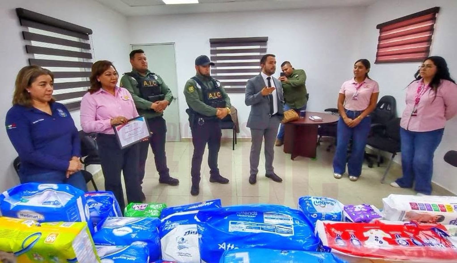 Fiscalía y DIF reúnen pañales para apoyar a familias vulnerables de la Carbonífera