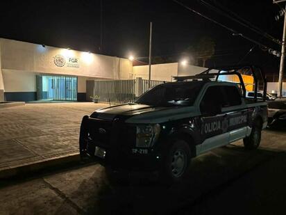 Aseguran cargamento de droga escondido en un taxi; arrestan a tres en Monclova