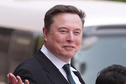 Un reporte de The Wall Street Journal señala que Elon Musk ordenó ralentizar una versión militar de Starlink utilizada por Ucrania, lo que habría generado