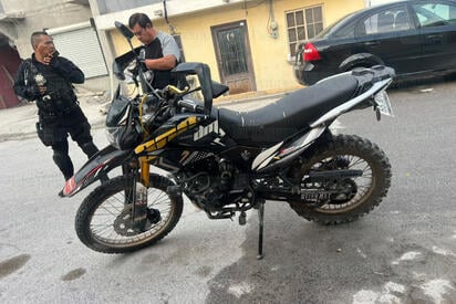 Derriba Aveo a motociclista en Castaños