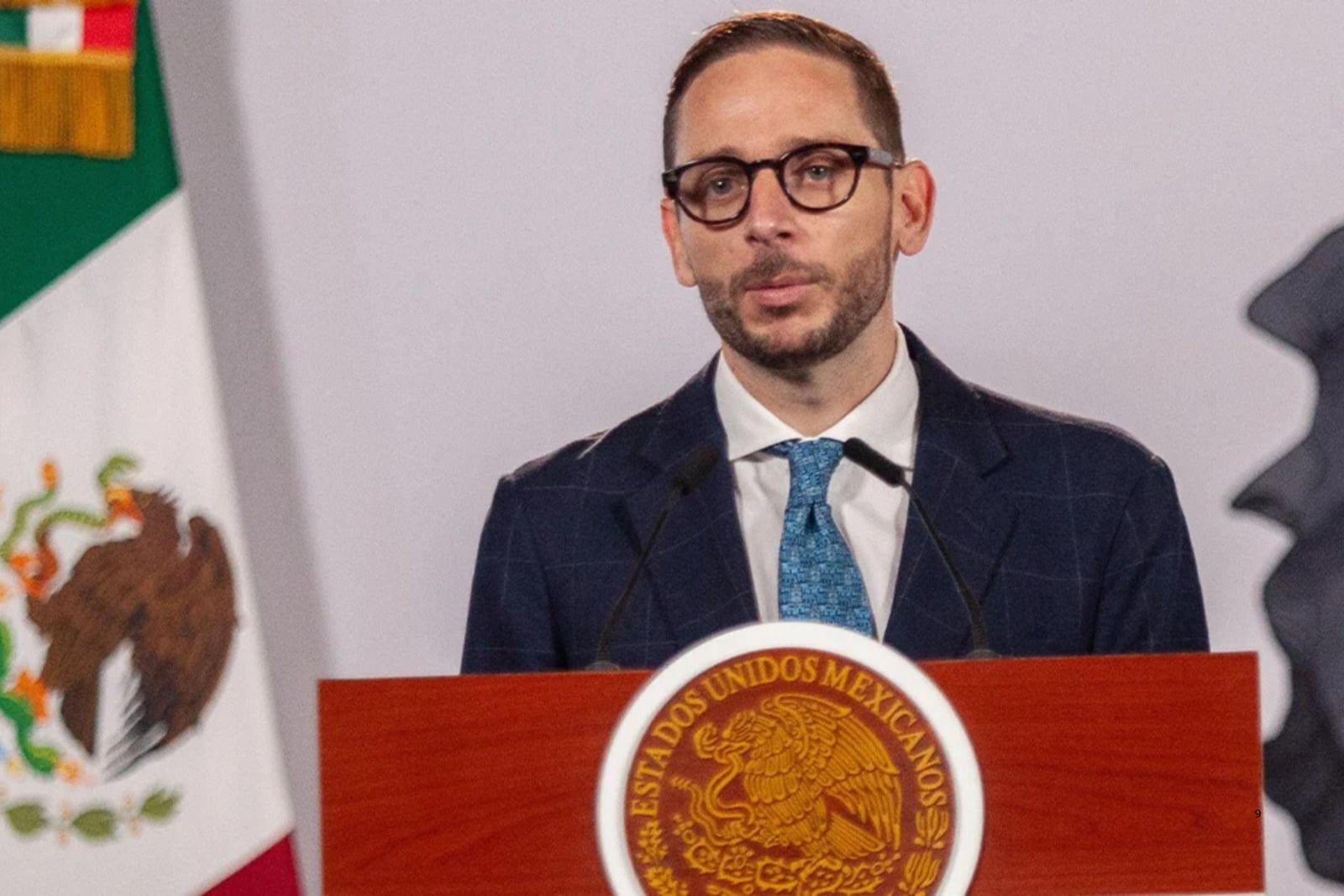 Eduardo Clark reconoce desvío de medicamentos e incumplimiento de proveedores