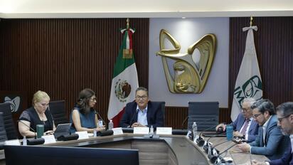 El IMSS elevó su propuesta de incremento salarial a 8% para sus trabajadores, con ajustes al sueldo tabular y a la ayuda destinada a renta de vivienda.