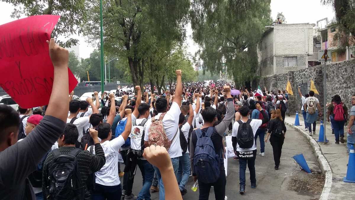 UAM Iztapalapa inicia paro de 48 horas por demandas de estudiantes