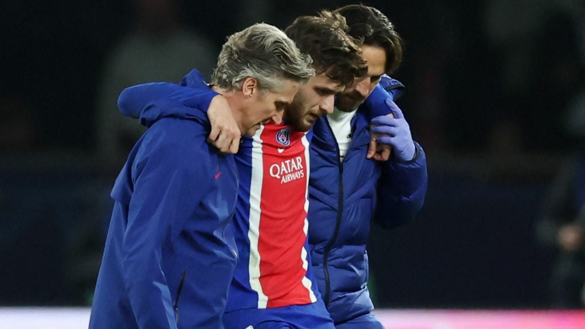 Kvaratskhelia se rompe el ligamento cruzado y dice adiós a la temporada