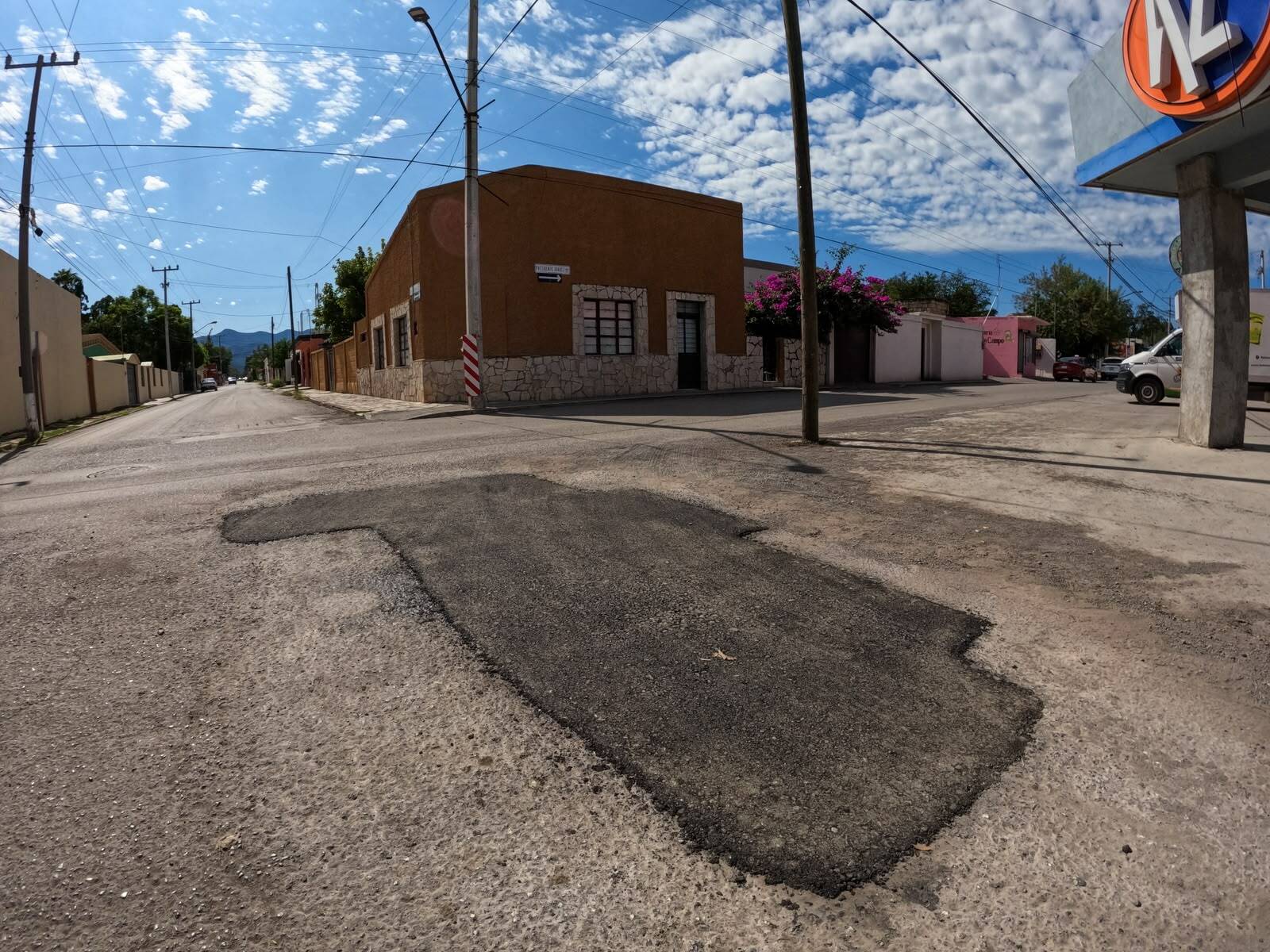Múzquiz mantiene trabajos de bacheo en calles afectadas por lluvias