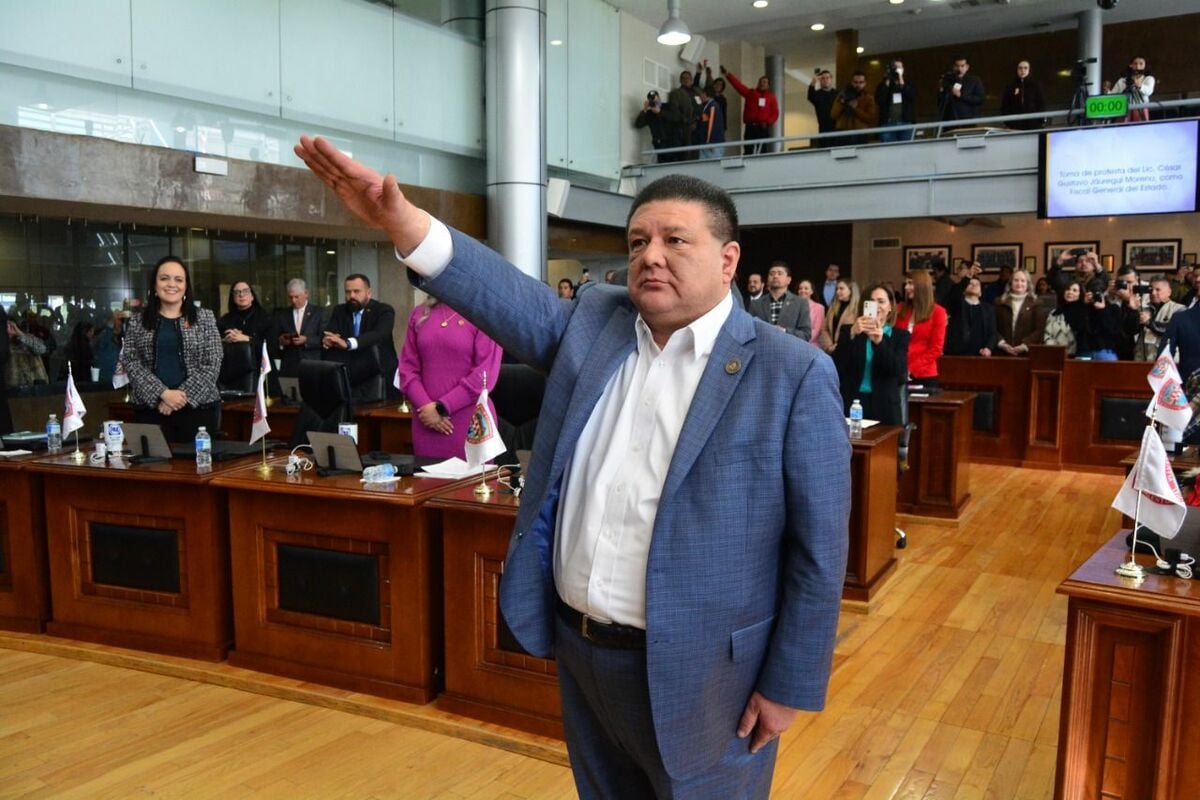 “Libertad para César Jáuregui”: protestan afuera del tribunal en Chihuahua