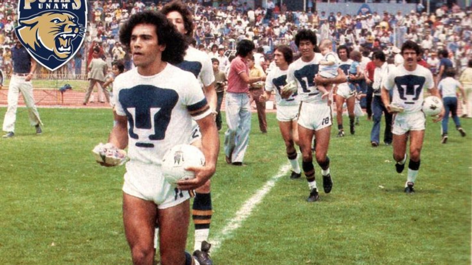 Pumas homenajeará a Hugo Sánchez por 50 años de su debut