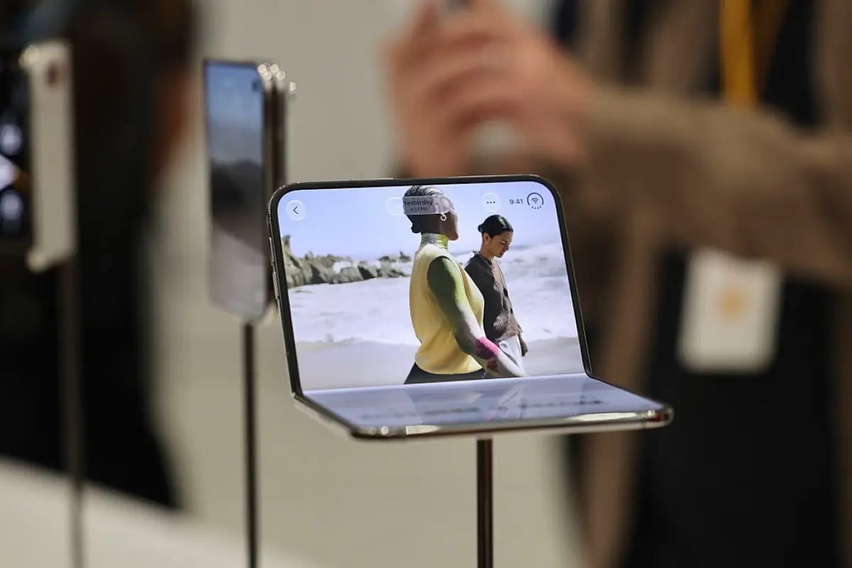iPhone Duo arranca ventas con entregas retrasadas hasta enero