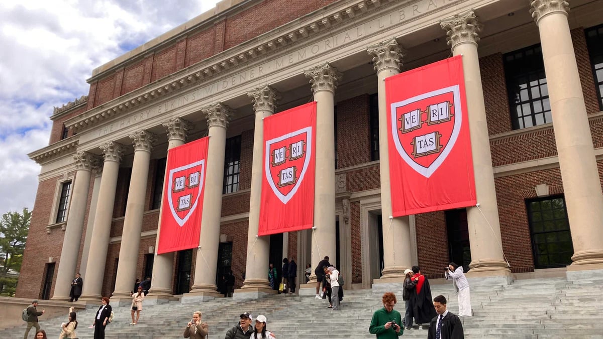 Harvard prueba docentes con inteligencia artificial en sus cursos