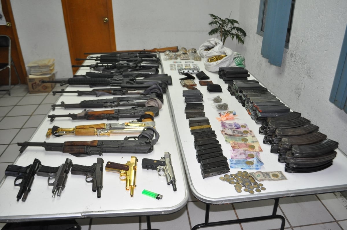 Aseguran armas, municiones y drogas tras operativos en Juchitán