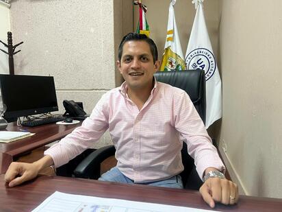 Mediante procesos ordenados, con participación estudiantil y respeto institucional de llevaron a cabo los cambios.  La Universidad Autónoma de Coahuila