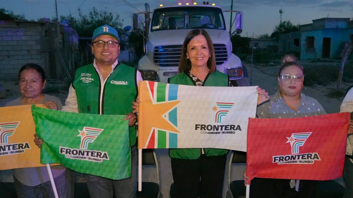 Sari Pérez arranca obra de electrificación y alumbrado en la colonia Diana Laura