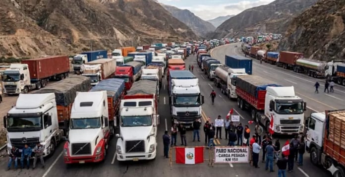 Transportistas convocan a paro nacional indefinido