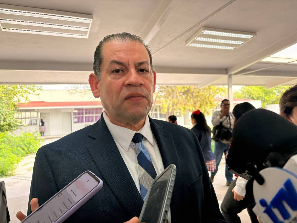 Normalistas de Coahuila viajarán a España y Canadá