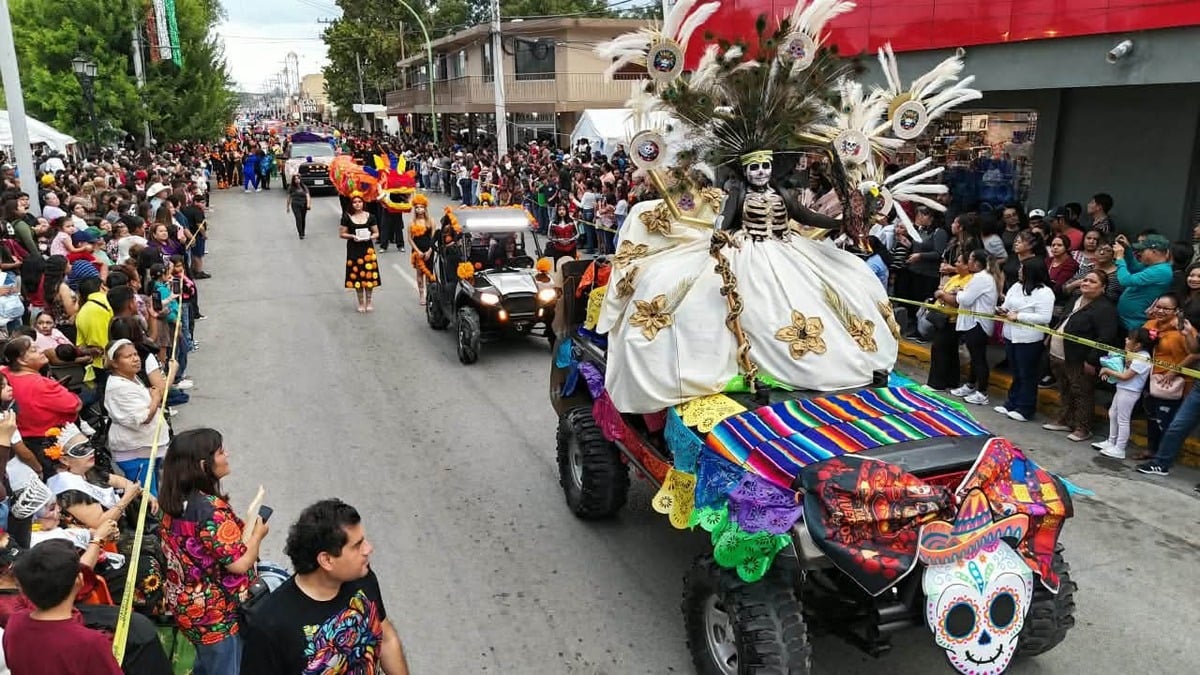 Desfile de las Ánimas llena de color y tradición las calles de Ciudad Acuña