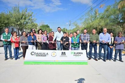 Cinco obras más de pavimentación y rehabilitación de agua avanzan en distintas colonias de Monclova.  Monclova, Coahuila, 25 octubre de 2026.- Como parte