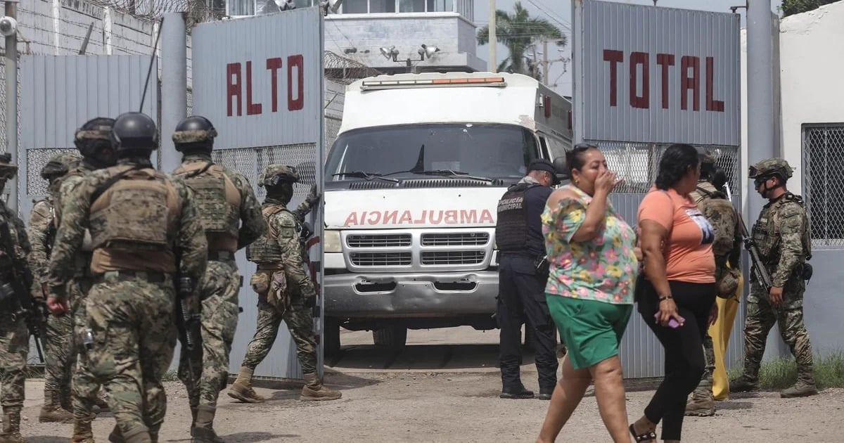 Mueren dos internos en penal de Mazatlán