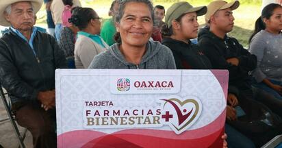 Madruga para conseguir consulta, pero debe pagar sus medicamentos en Oaxaca