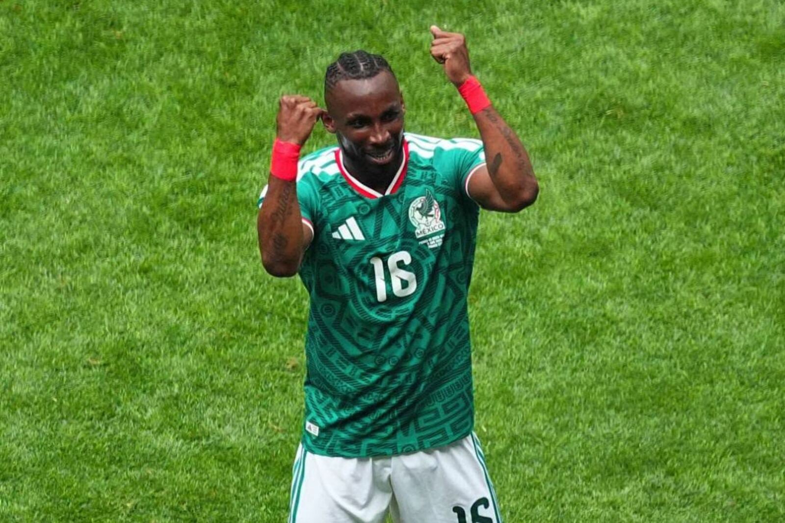 Julián Quiñones termina en el lugar 28 del Balón de Oro 2026