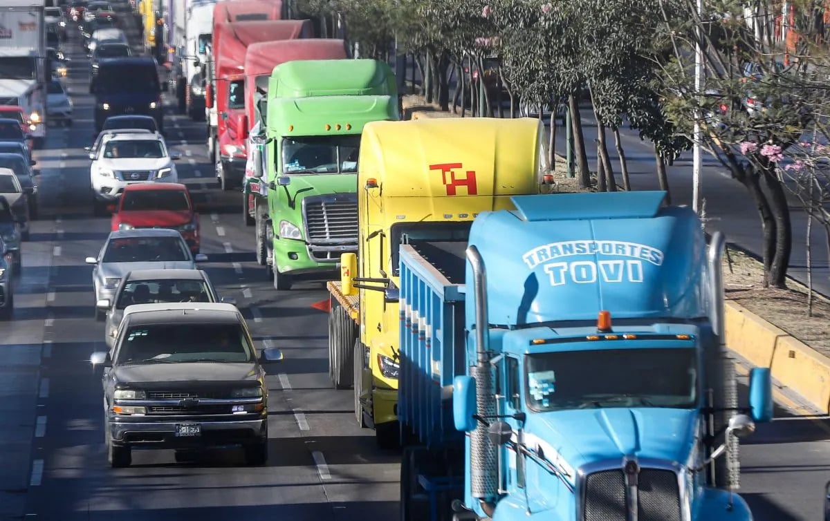 Transportistas denuncian descuentos y otras irregularidades laborales