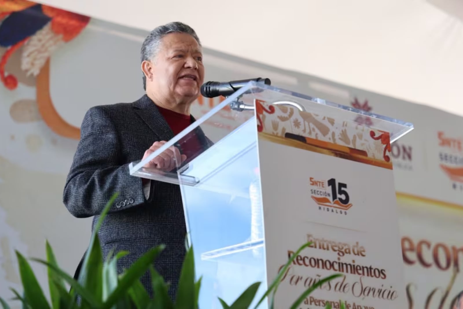 Gobernador de Hidalgo urge nombramiento en el INE ante cercanía electoral