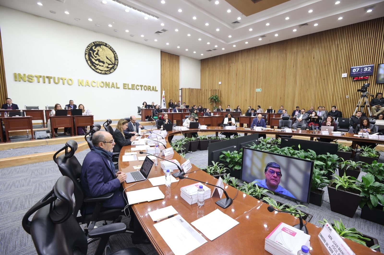 Contratos del INE bajo revisión: Contraloría reporta 41 investigaciones