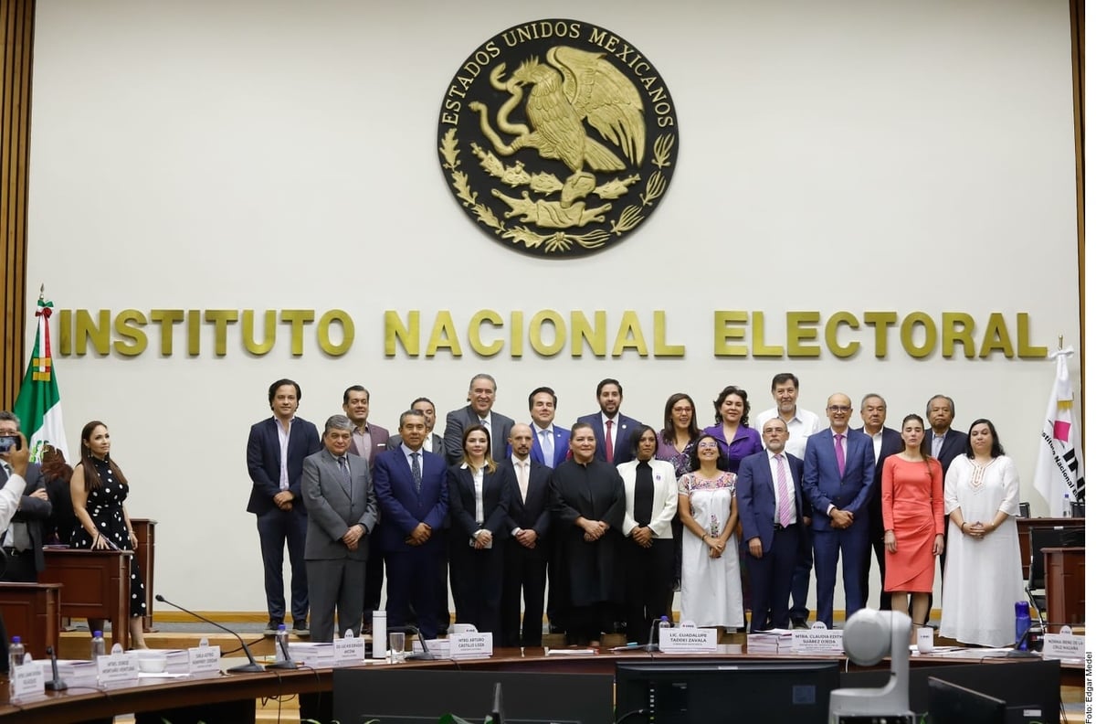 Contralor del INE comparecerá ante diputados por contrataciones públicas