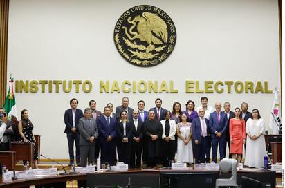 Contralor del INE comparecerá ante diputados por contrataciones públicas