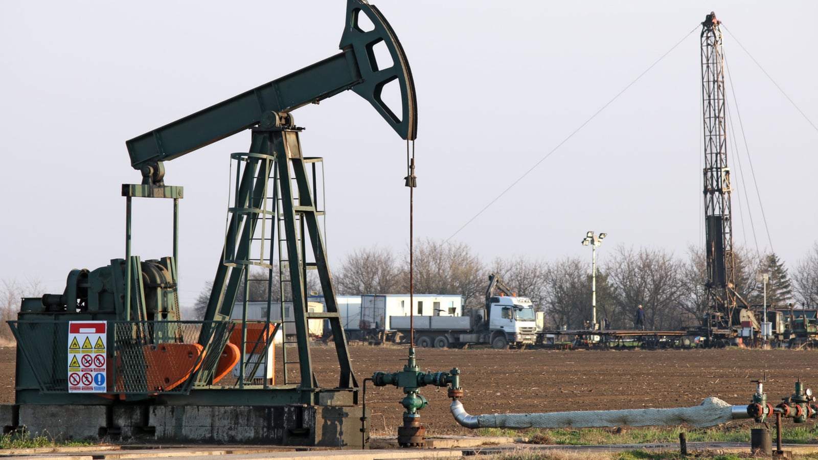 Mercado petrolero sigue atento a tensiones en Oriente Medio