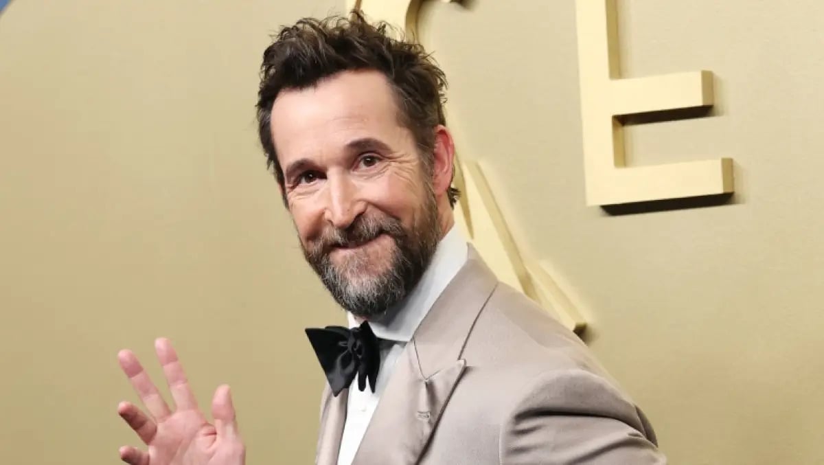 Noah Wyle es nombrado el hombre más sexy de 2026