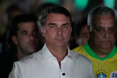 El gobierno de Estados Unidos anunció la entrega de visados a la familia Bolsonaro, a pesar de que la justicia de Brasil canceló sus pasaportes tras