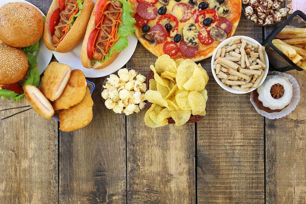 Los alimentos ultraprocesados podrían influir en el sistema de recompensa del cerebro