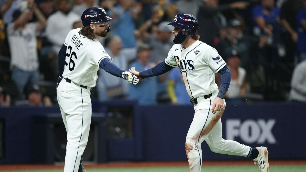 Rays evitan barrida y vencen 4-3 a Brewers en la duodécima entrada
